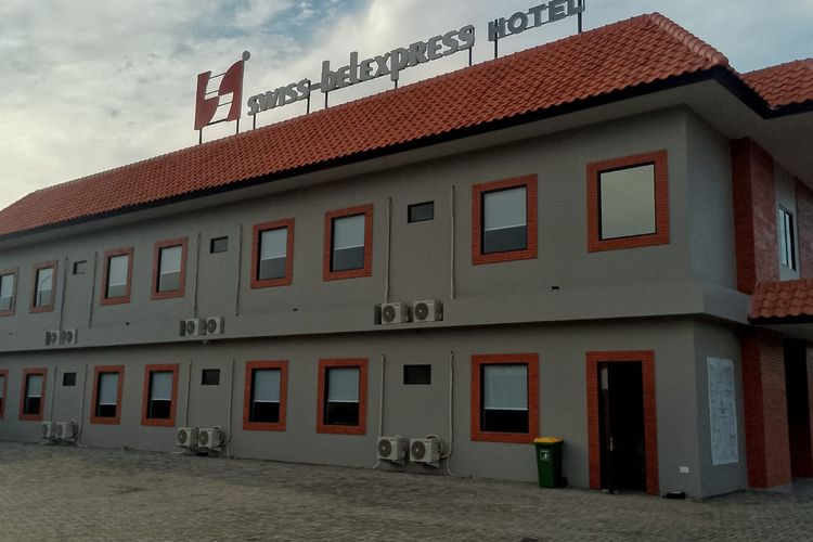 Suzuki Fronx, Jorge Martin, Aprilia, Rest Area KM 379A, Mobil Bekas, ETLE, mobil bekas, Macet Parah, Populer Otomotif, artikel terpopuler, macet parah, suzuki fronx, Rest Area Km 379A, [POPULER OTOMOTIF] Varian Suzuki Fronx dan Martin Tinggalkan Aprilia