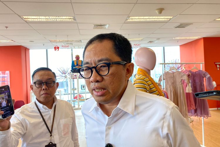 Suzuki, Suzuki Indomobil Sales, mobil nasional, mobnas indonesia, Pemerintah Minta Suzuki Ikut Kembangkan Mobil Nasional