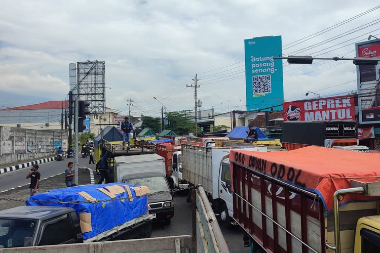 truk, Zero ODOL, zero ODOL, sopir truk, Zero Odol, regulasi ODOL, truk ODOL, Over Dimension and Over Loading, Bahaya Truk ODOL, Mengapa Zero ODOL Perlu Dilakukan?