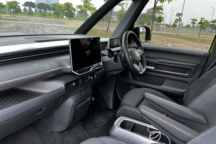 desain retro, mobil listrik, Volkswagen ID. Buzz, teknologi futuristik, Volkswagen ID. Buzz: Mobil Listrik Retro yang Modern