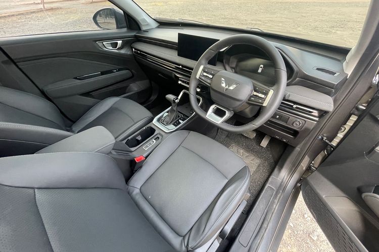 Chery Tiggo Cross, Wuling Alvez, Honda WR-V, Komparasi, tes mobil, test drive, SUV kompak, Komparasi Interior Chery Tiggo Cross, Wuling Alvez, dan Honda WR-V