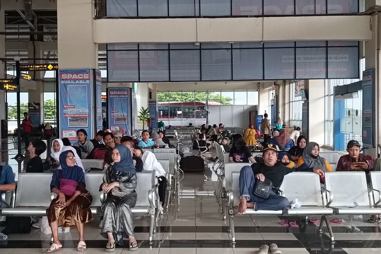 bus AKAP, Mudik Lebaran, pemudik, terminal bus, Terminal Bus AKAP, Pemprov DKI Siapkan Tujuh Terminal Bus untuk Layani Pemudik