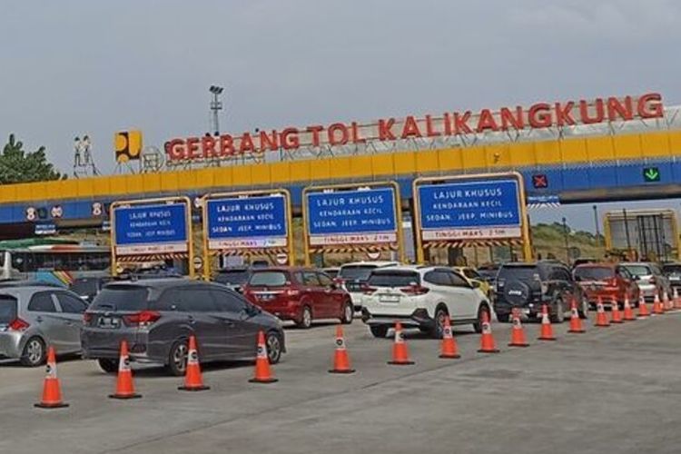 arus mudik, kendaraan, tol trans-jawa, Cikampek Utama, Update Arus Mudik, Lebih dari 200.000 Kendaraan Menuju Timur Trans-Jawa