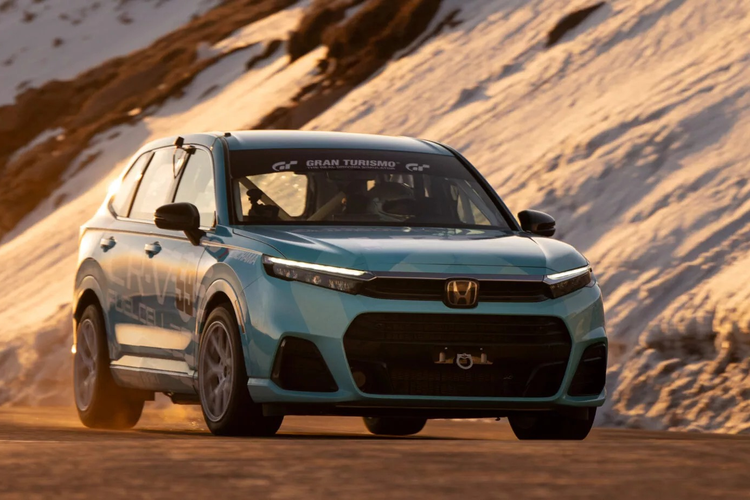 Honda, Step WGN, GIIAS 2025, Formula E Jakarta, penjualan motor, Jadwal Formula E, Pikes Peak, CR-V, Mobil Hidrogen, Penjualan Motor, Populer Otomotif, artikel terpopuler, mobil hidrogen, jadwal formula e, Honda Step WGN Hibrida, Penurunan Penjualan Motor