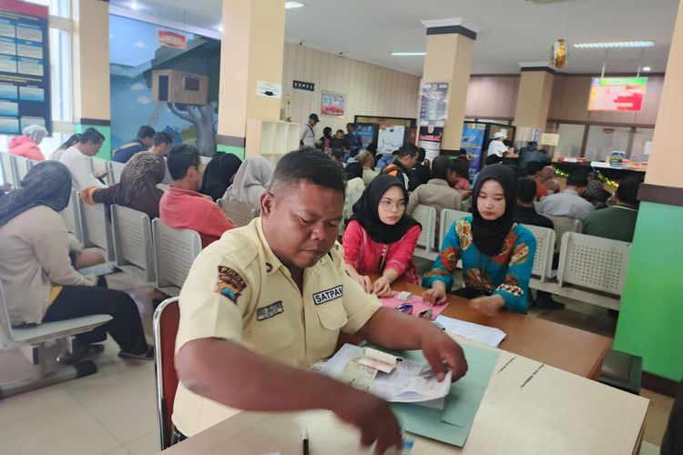 pemutihan pajak, Andra Soni, Pajak Kendaraan Banten, Pembebasan Pajak 2025, Pajak Kendaraan Banten: Pembebasan Pokok dan Denda Hingga Akhir 2025