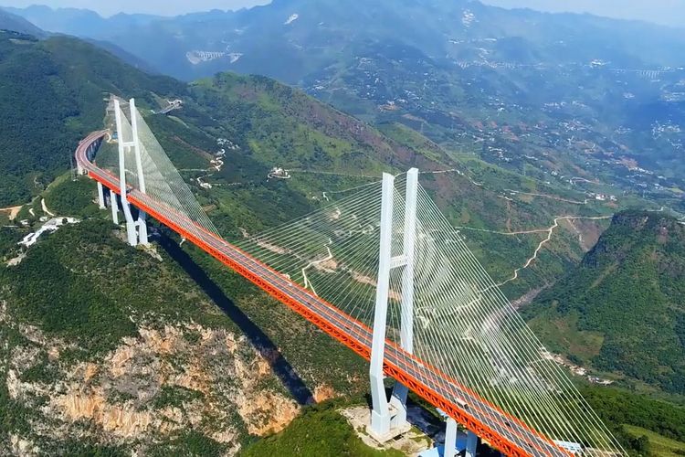Jembatan, jembatan tertinggi, Jembatan Huajiang Canyon, Hong Kong Zhuha Macau Bridge, Beipanjiang Bridge Duge, Tertinggi di Dunia, Jembatan Huajiang Canyon Lolos Uji Beban 96 Truk
