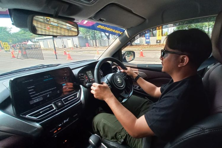 Gaikindo Indonesia International Auto Show, GIIAS, Suzuki, Fronx, ADAS, Suzuki Safety Support, test drive, GIIAS 2025, Advanced Driver Assistance Systems (ADAS), suzuki safety support, Mengenal Fitur Andalan Suzuki Fronx SGX untuk Keselamatan Optimal