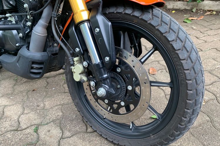 motor matik, kaki-kaki, cuci motor, sokbreker depan, bearing roda, as sokbreker, Kenali Faktor Penyebab Kerusakan Kaki-Kaki Motor Matik