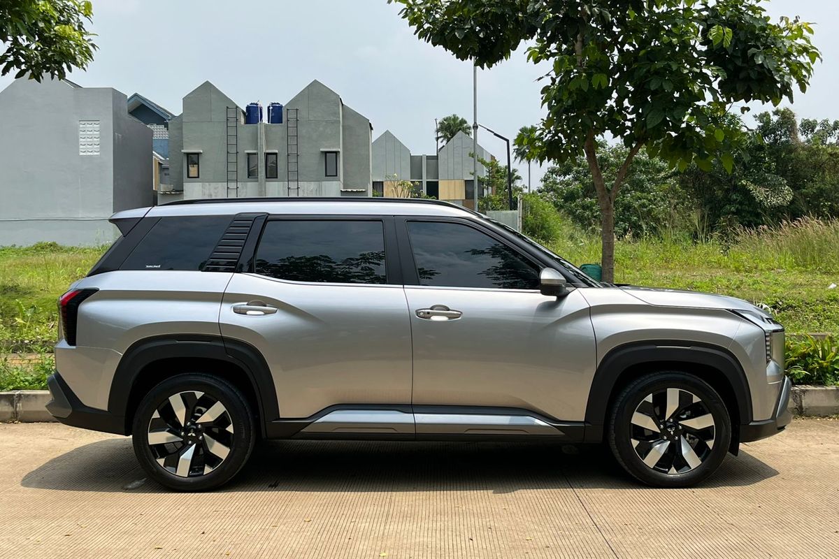 Perbandingan Destinator dan Innova Zenix untuk Keluarga