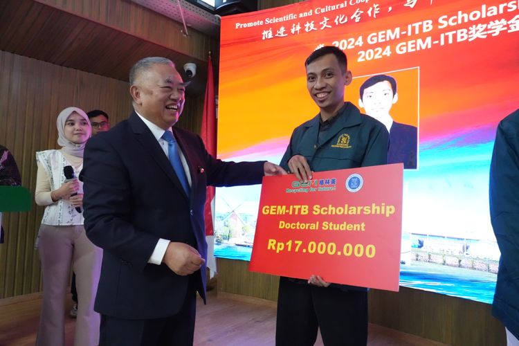 Pemerintah Tiongkok, China-Indonesia, energi terbarukan, mobil listrik, Konferensi Tingkat Tinggi, Belt and Road Initiative, pemerintah tiongkok, pm li qiang, Kerjasama China-Indonesia Bisa Lahirkan Teknologi Otomotif Masa Depan