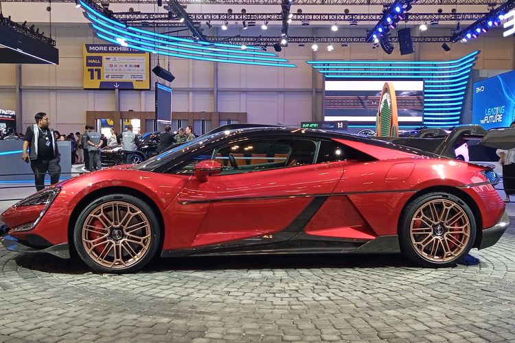 BYD Indonesia, mobil listrik premium, Denza Z9, YangWang U9, GIIAS 2025: Debut Denza Z9 dan YangWang U9 oleh BYD Indonesia