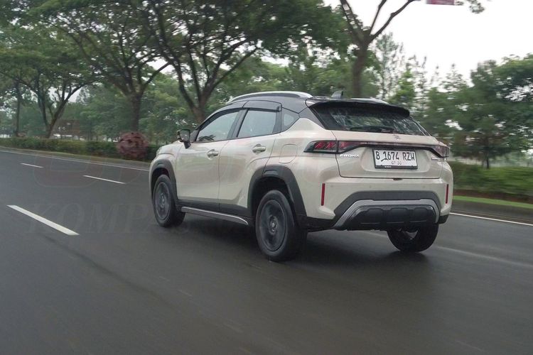 efisiensi bahan bakar, teknologi mild hybrid, SUV kompak, suzuki fronx sgx, Uji Coba Suzuki Fronx SGX: Konsumsi BBM 18,2 km/liter di Jakarta