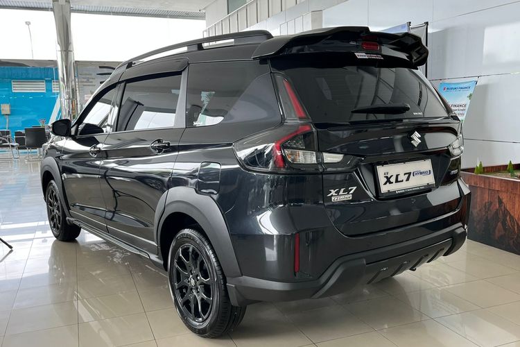 facelift, mobil baru, Suzuki XL7, Suzuki XL7 Hybrid Alpha Kuro, Begini Wujud Suzuki XL7 Hybrid Alpha Kuro