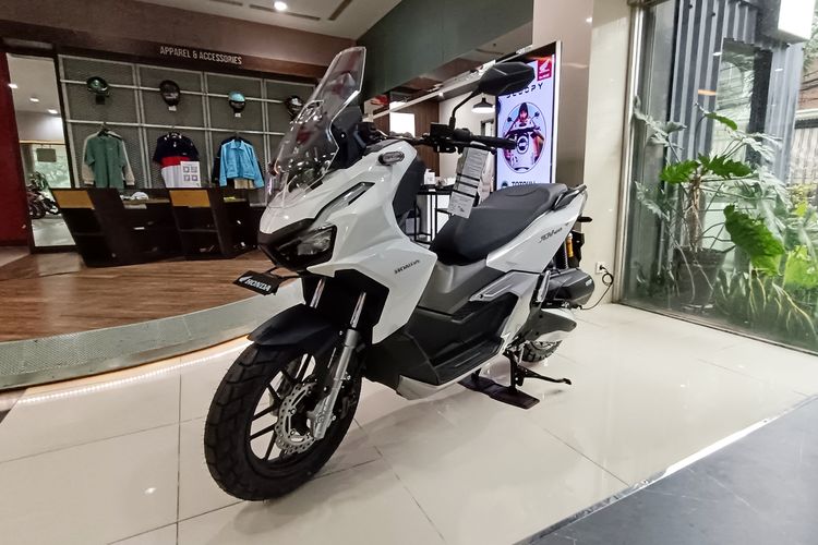 Honda Scoopy, skutik honda, Honda BeAT, Honda PCX 160, Honda Vario 160, Honda ADV 160, Diskon Skutik Honda, Diskon Skutik Honda September 2025, Tembus Rp 2 Jutaan