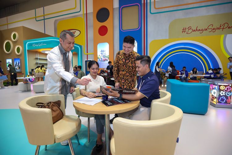 Daihatsu, Rocky Hybrid, penjualan mobil, Penjualan Mobil, GIIAS 2025, GIIAS 2025: Daihatsu Catat 580 SPK, Rocky Hybrid Paling Laris