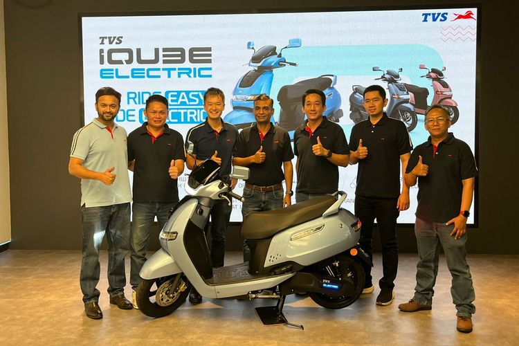 TVS iQube, iQube S, TVS Motor Company Indonesia, TVS iQube S, Motor Listrik TVS iQube S 2025 Resmi Meluncur, Harga Rp 29 Jutaan