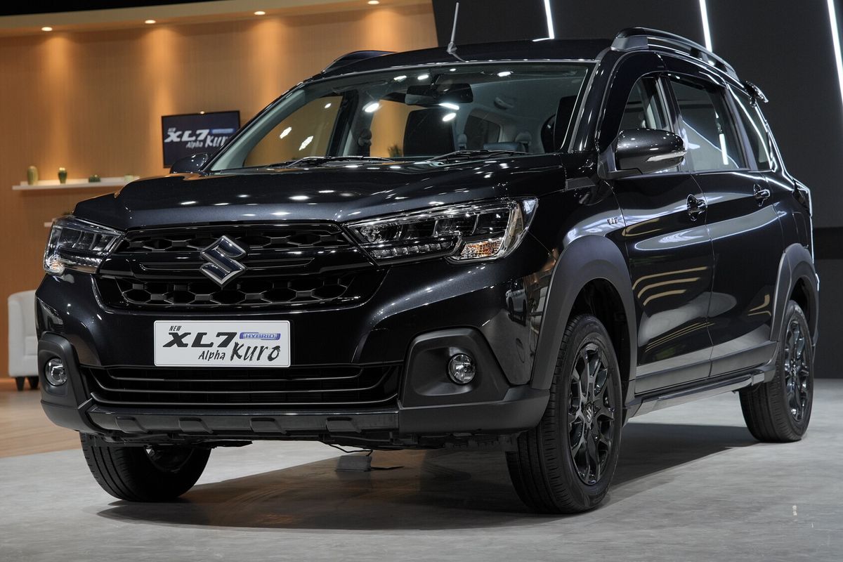 Suzuki XL7 Hybrid Alpha Kuro Jadi Kasta Tertinggi, Cek Daftar Harganya