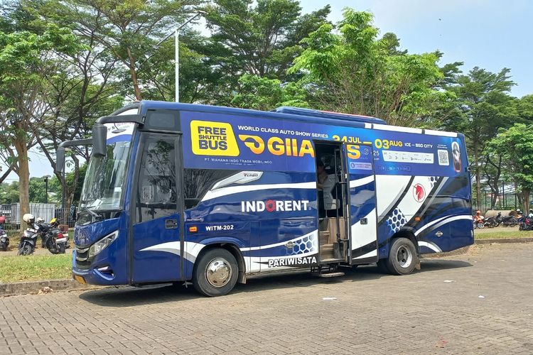 GAIKINDO Indonesia International Auto Show, GIIAS, shuttle bus, ICE BSD, GIIAS 2025, Shuttle Bus, Gaikindo Indonesia International Auto Show, Hari Terakhir GIIAS 2025, Shuttle Bus Gratis Masih Beroperasi