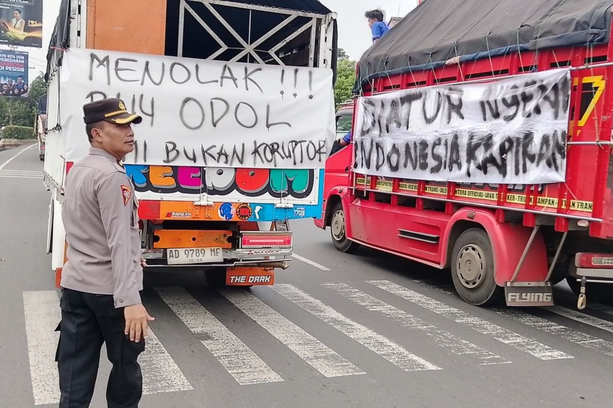Truk ODOL Merugikan Sopir, Tapi Kenapa Mereka Demo?