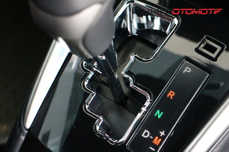 mobil matik, kebiasaan, Oli transmisi mobil matik, cara merawat mobil matik, kebiasaan yang bikin mobil matik awet, tips agar mobil matik awet, Kebiasaan Wajib Pemilik Mobil Matik agar Transmisi Tetap Awet