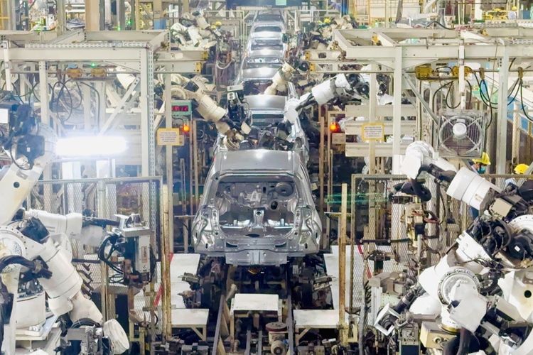 ekspor mobil, Tantangan Ekonomi, Produksi Daihatsu, Penurunan pasar otomotif, Produksi Daihatsu Turun Tajam, Apa Penyebabnya?