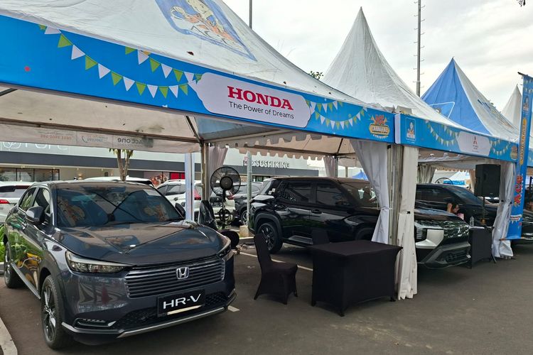pameran mobil, Astra, Astra Credit Companies, Beli Mobil di Pameran Ini Bisa Dapat Paket Bunga Rendah dan Tenor Panjang