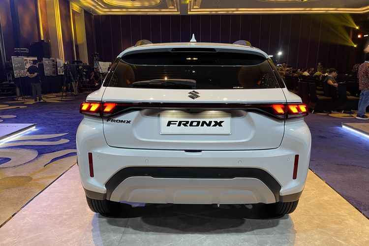 LSUV, harga, Suzuki Fronx, diskon, suzuki fronx, Baru Meluncur, Suzuki Pangkas Harga Fronx Rp 10 Juta