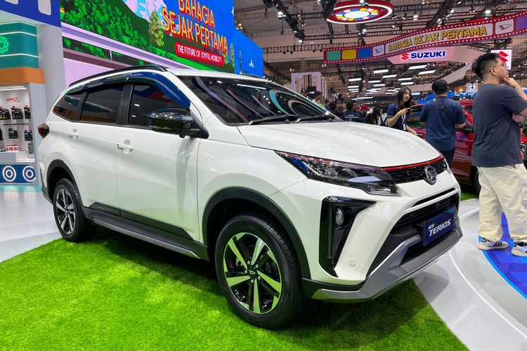 Low SUV, GIIAS 2025, promo menarik, Diskon Mobil, low suv, Promo Menarik GIIAS 2025: Diskon Puluhan Juta untuk Low SUV