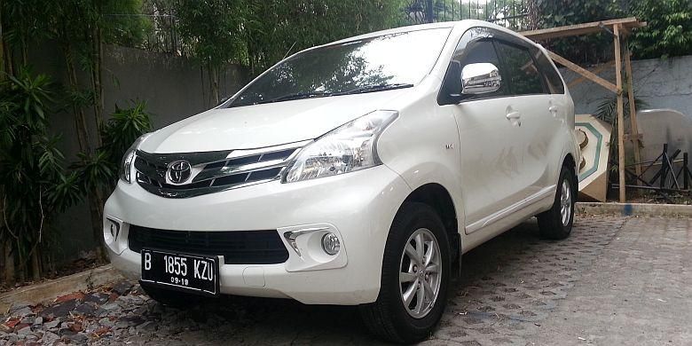 Toyota Avanza, mobil bekas, Pasar otomotif, leasing mobil, Pasar Mobil Bekas: Kenapa Avanza Tua Masih Dicari?