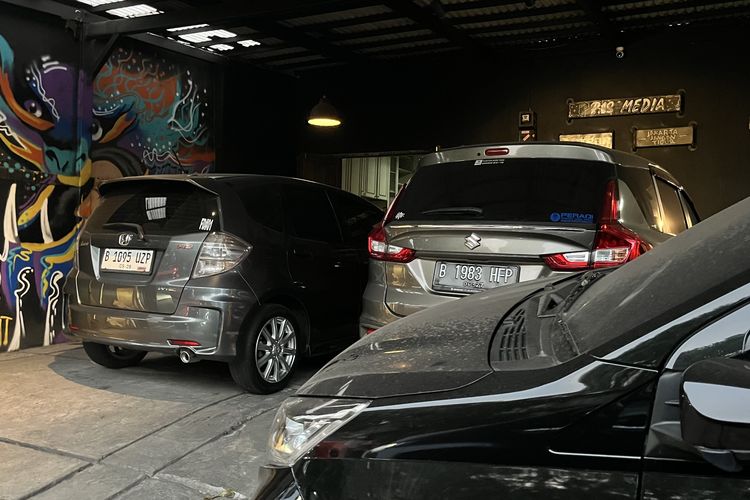 Facebook, kendaraan bekas, mobil bekas, motor bekas, Cara Aman Transaksi Jual Beli Kendaraan Bekas di Facebook