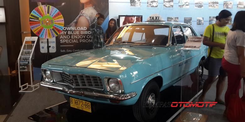Adrianto Djokosoetono, taksi bluebird, Holden Torana, Ibu Mutiara Fatimah Djokosoetono, Saat Pendiri Blue Bird Nostalgia Keliling Jakarta Pakai Taksi Pertama