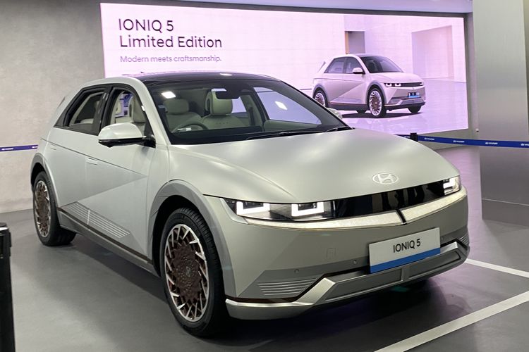 kredit mobil, tunjangan anggota DPR, kredit mobil listrik, tunjangan kredit mobil, tunjangan kredit anggota dpr, Anggota DPR Dapat Fasilitas Kredit Mobil Rp 70 Juta: Bisa Nyicil Mobil Apa Saja?