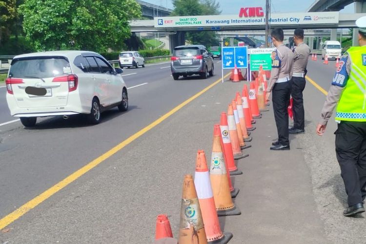 Lalu Lintas, Tips and trick, contraflow, kendaraan bermotor, tips otomotif, mudik Lebaran 2025, Rekayasa Contraflow Diberlakukan, Pola Berkendara Patut Disesuaikan