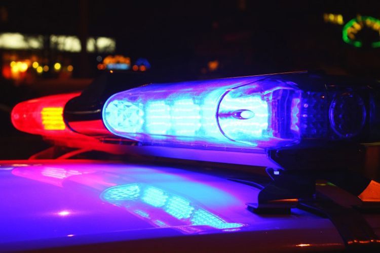 rotator, kendaraan prioritas, sirine, Strobo, penyalahgunaan strobo, Perbedaan Warna Rotator Menurut Peraturan: Fungsi dan Pemilik yang Sah