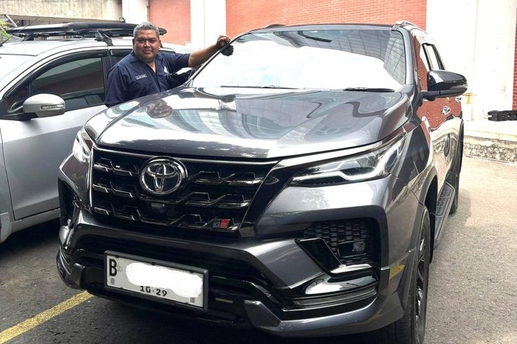TKDN, mobil listrik, insentif, Mata Elang, kenaikan harga, data pribadi, Populer Otomotif, artikel terpopuler, Innova Zenix, Destinator, wuling binguo ev, Toyota Fortuner 2.8, Binguo EV Bermasalah, Destinator dan Innova Zenix