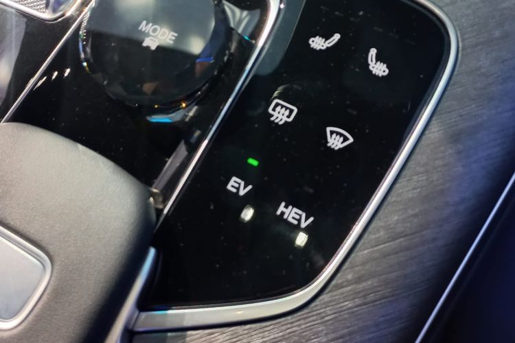 Jaecoo, SUV premium, J8 SHS ARDIS, SUV hybrid, PHEV, J8 ARDIS, Jaecoo Indonesia, suv premium, SUV Hybrid, Harga Pre-Booking Rp 850 Juta, Cek Spesifikasi Jaecoo J8 SHS ARDIS