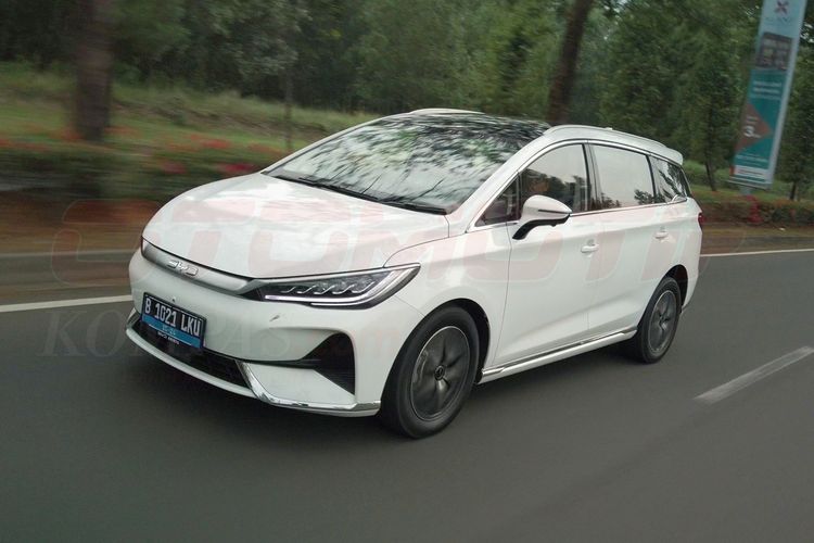 harga mobil bekas, konsumen indonesia, mobil listrik, depresiasi EV, Dilema Konsumen: Harga Mobil Listrik Bekas Anjlok