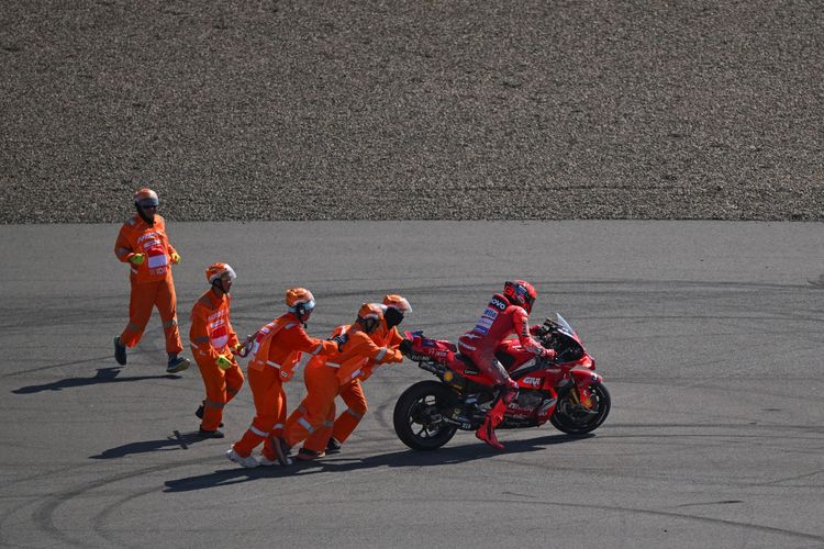 Marc Marquez, mandalika, Sirkuit Mandalika, marc, motogp 2025, MotoGP Indonesia 2025, marc marquez crash, Kutukan Marc Marquez di Sirkuit Mandalika, Belum Pernah Finis