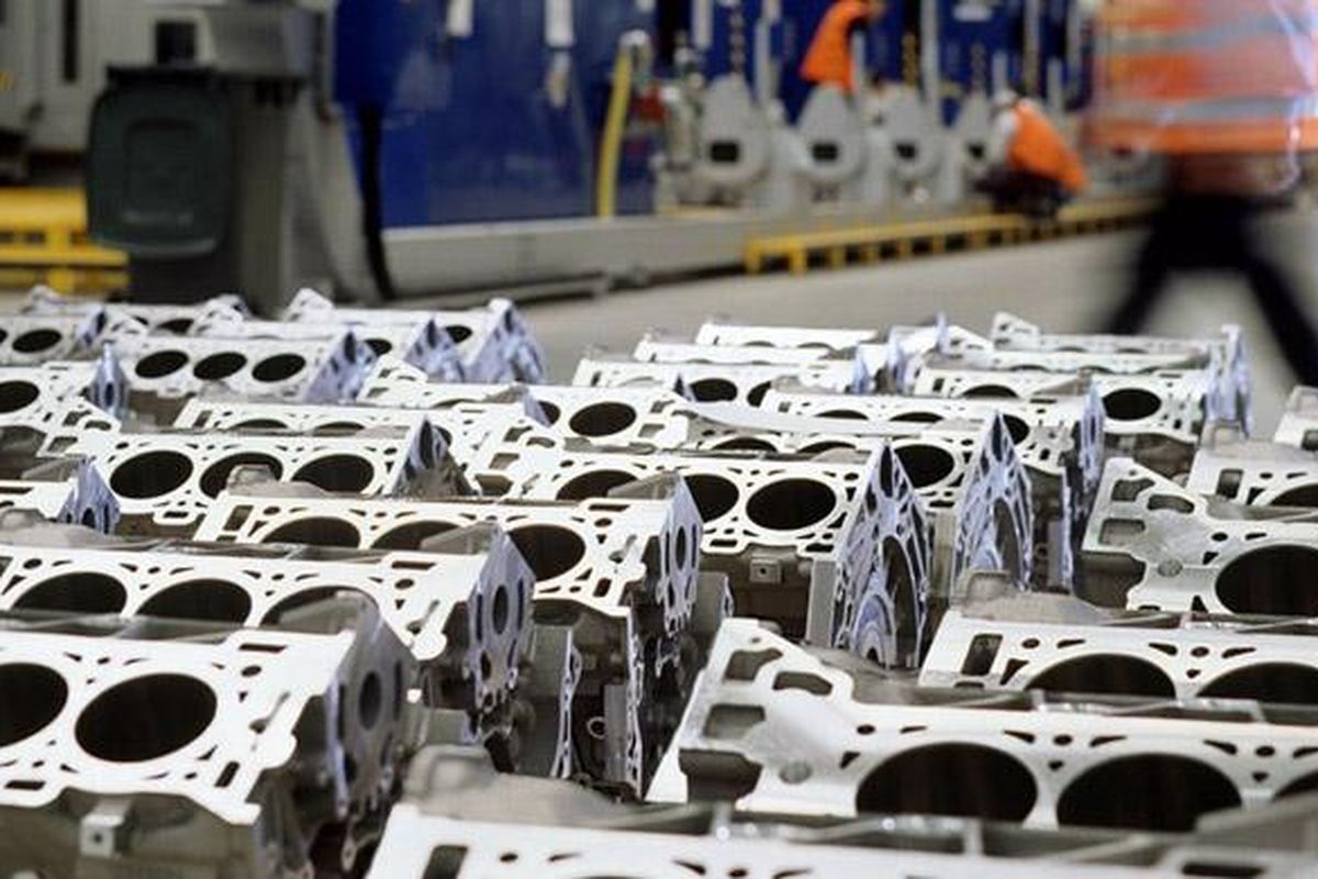 Astra Otoparts, kinerja keuangan, Sophie Handili, strategi ekspansi, Dampak Kebijakan Impor AS Terhadap Astra Otoparts: Analisis 2025