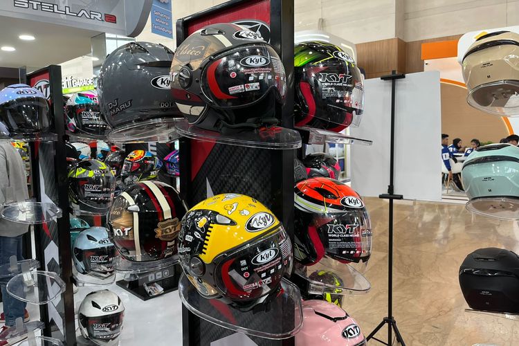 helm murah, harga helm murah, Pilihan helm, Pilihan Helm Murah di GIIAS 2025, Harga mulai Rp 100.000-an