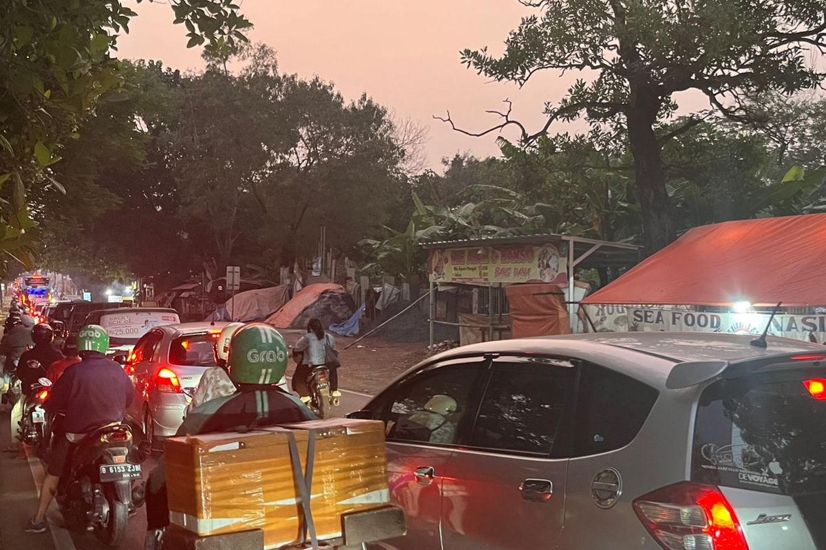 Macet Berkepanjangan di Sawangan, Solusi Tak Kunjung Hadir
