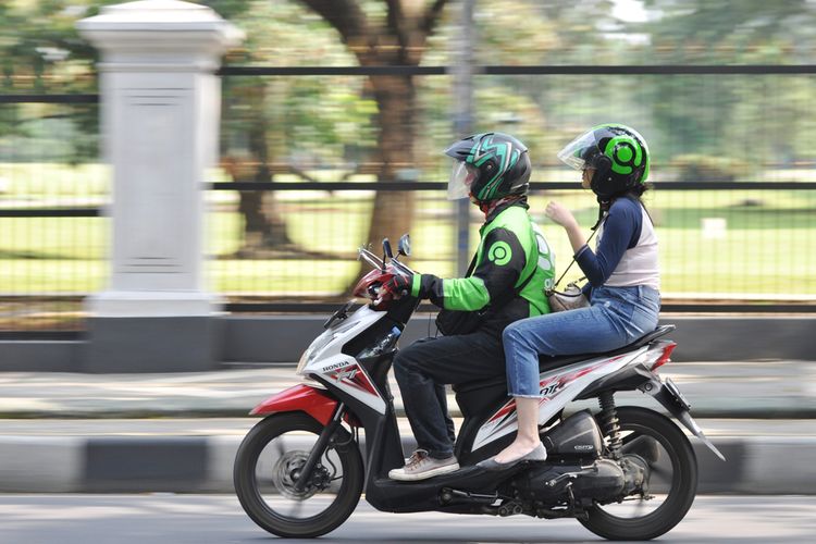motor matik, kaki-kaki, cuci motor, sokbreker depan, bearing roda, as sokbreker, Kenali Faktor Penyebab Kerusakan Kaki-Kaki Motor Matik