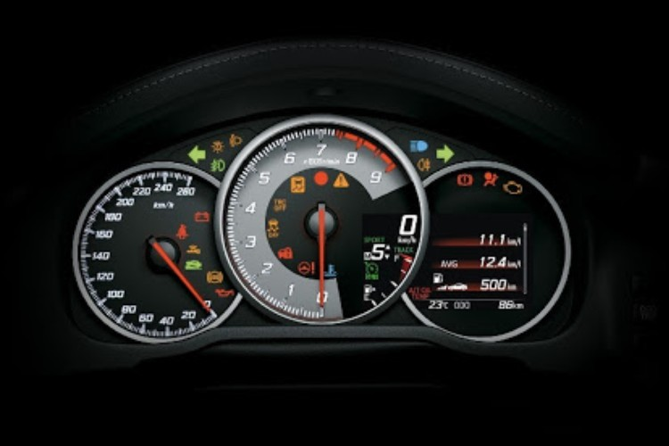 mobil bekas, riwayat kendaraan, manipulasi odometer, transparansi informasi, Menghindari Penipuan Odometer Mobil Bekas: Panduan Pembeli