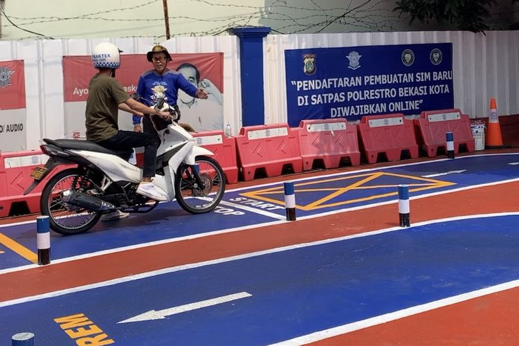 Korlantas Polri, otomotif, Surat Izin Mengemudi (SIM), korlantas polri, kendaraan bermotor, libur lebaran 2025, Dispensasi Perpanjangan SIM Dimulai Besok