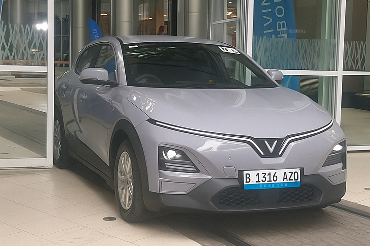 VinFast, tes mobil, Test drive, VinFast Indonesia, VinFast VF6, Merasakan Singkat VinFast VF6, Mobil Listrik Ringkas yang Fungsional