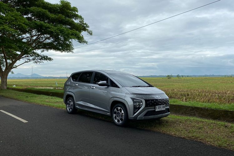 Hyundai, Stargazer, mobil bekas, Harga bekas, Hyundai Motors Indonesia (HMID), Cek Harga Mobil Bekas Hyundai Stargazer, mulai Rp 190 Jutaan