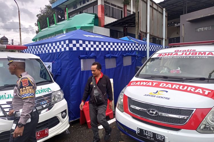 Ambulans, hak istimewa, ambulans, UU LLAJ, korlantas polri, Prioritas Ambulans: Apakah Boleh Menyalakan Sirene Kosong?
