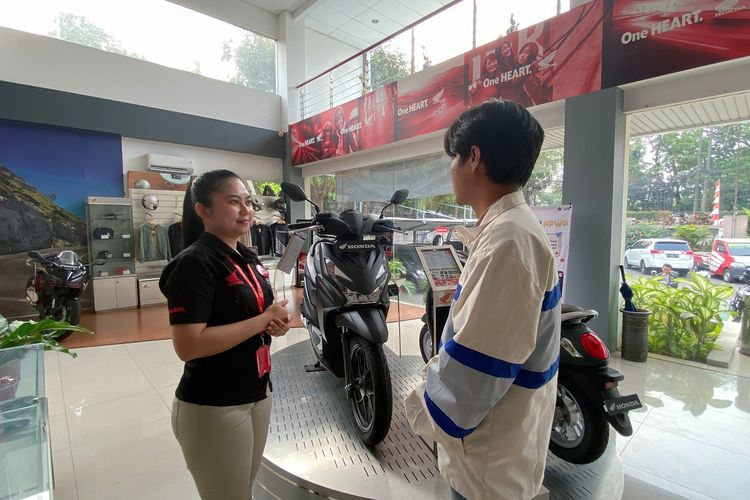 kredit motor, penjualan motor, bank himbara, dana 200 triliun untuk bank, dana himbara, AHM Berharap Dana Rp 200 Triliun di Himbara Bisa Dorong Kredit Motor