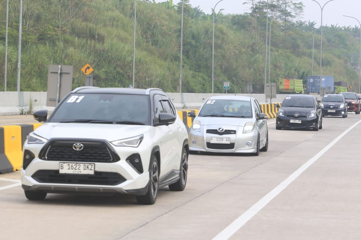 Rayakan 19 Tahun, TYCI Gelar Touring dan Adu Irit Yaris Cross Hybrid