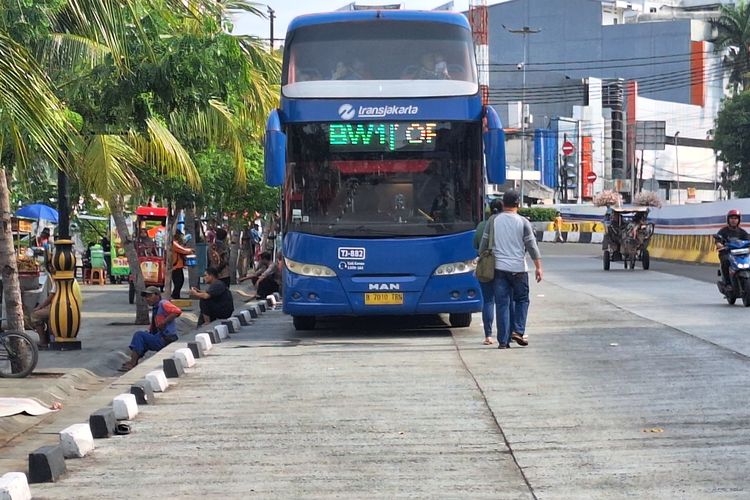 otomotif, kendaraan bermotor, Transjakarta, Idul Fitri 1446 H, Lebaran 2025, Khusus Hari Ini, Operasional Transjakarta Dimulai Pukul 09.00 WIB